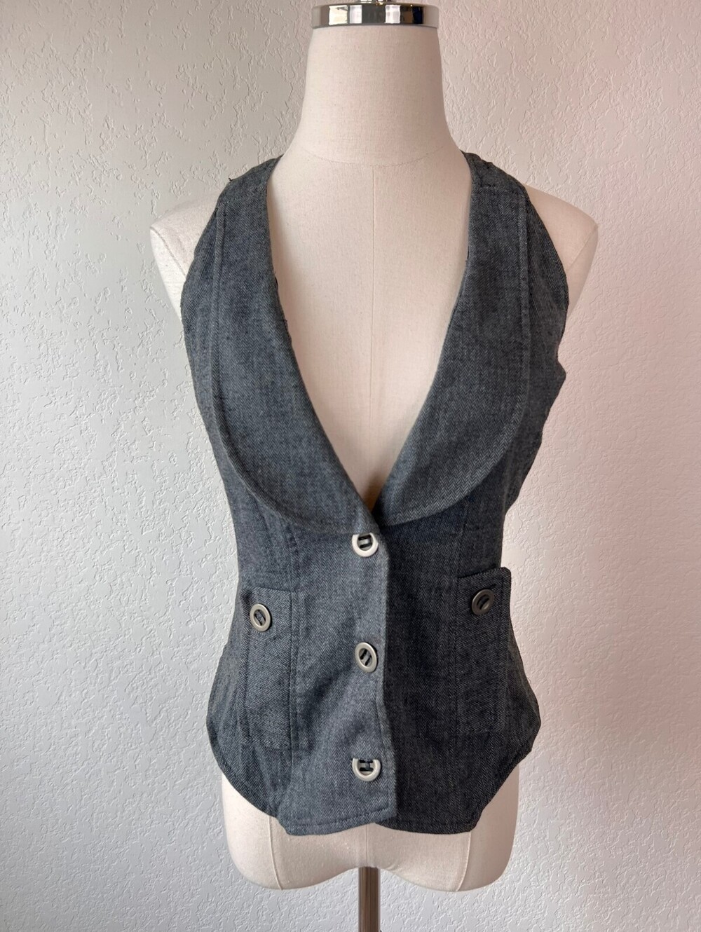Vintage Y2K FANG Gray Office Siren Vest Top size Large Buttons Buckle